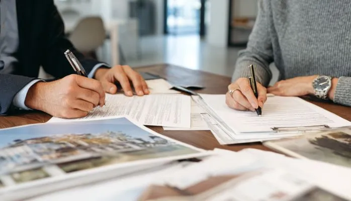 Acheter ou vendre en copropriété : obligations précautions et documents essentiels 